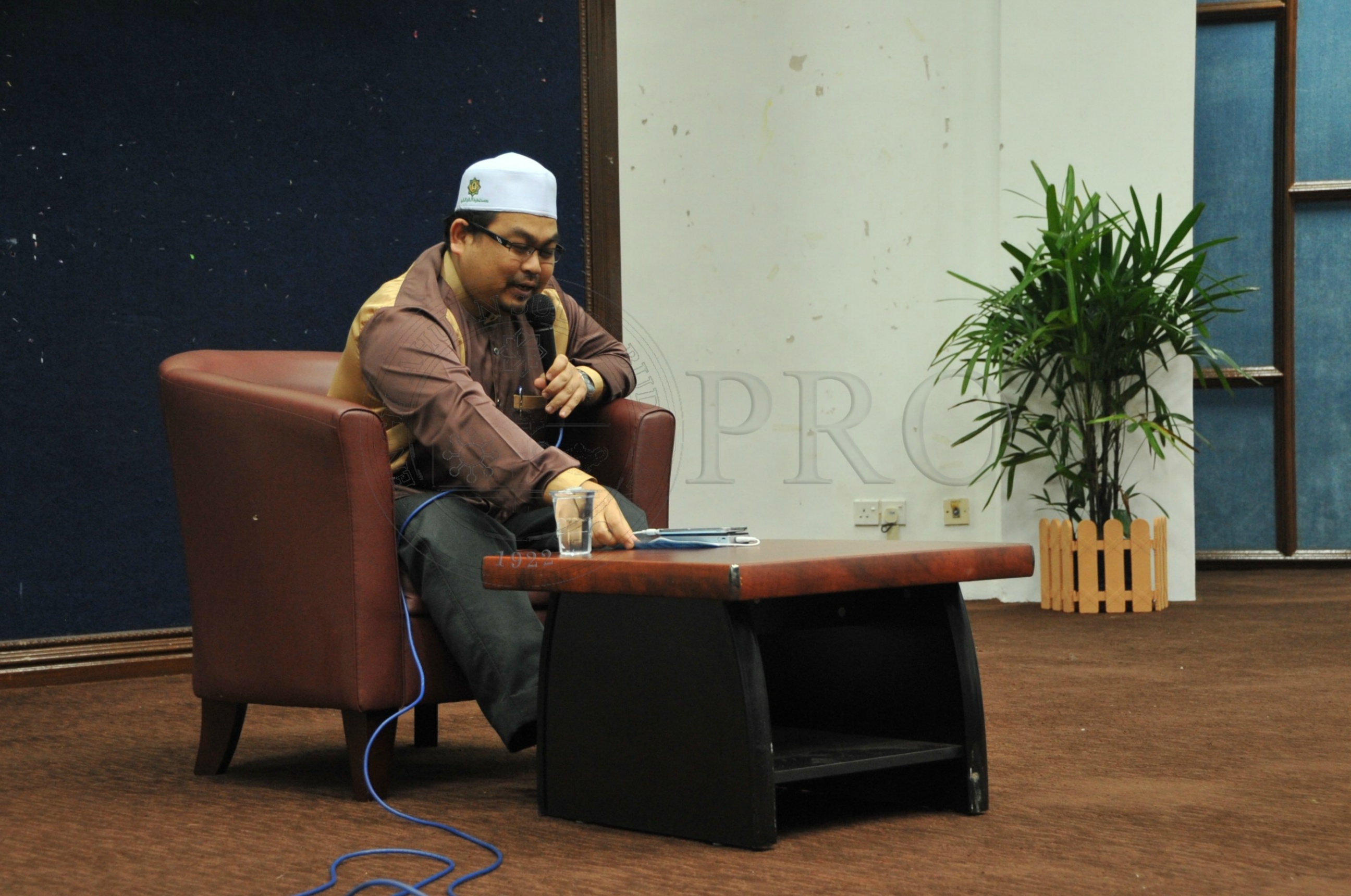 PRO 15 2 MAULIDUR PRO 4173